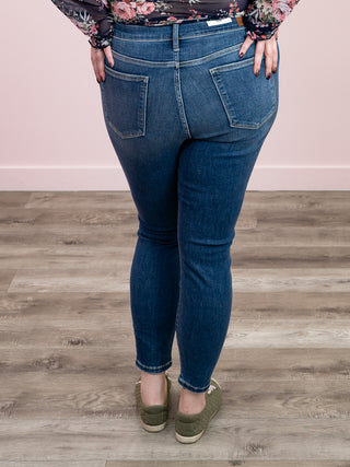 *NEW* Judy Blue | High Rise | Mid Wash Button Fly Skinny | Sammy