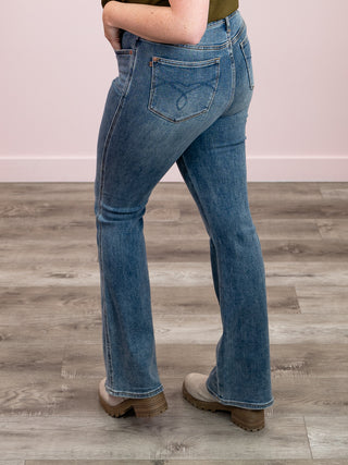 Judy Blue | High Rise | Tummy Control Bootcut with Pocket Embroidery | REG | Renzo