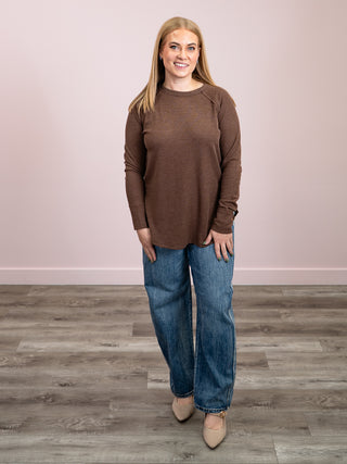 *NEW* Julianna Long Sleeve Waffle Top | Brown