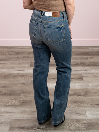 Judy Blue | High Rise Tummy Control Straight Jean | Brad