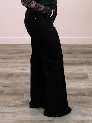 Judy Blue | High Rise Retro Wide Leg Jean BLACK | Gerald