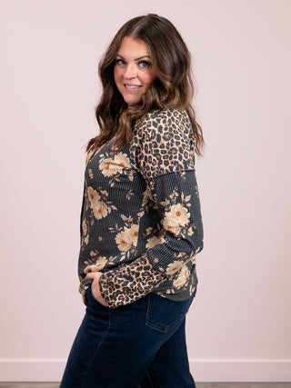 Wild Bloom Ribbed V-Neck Long Sleeve | Charcoal