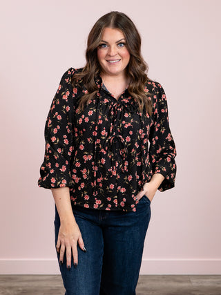 Last Kiss Floral Blouse | Black