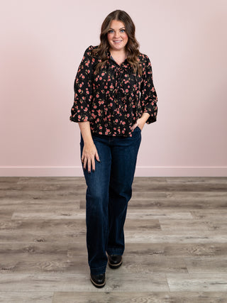Last Kiss Floral Blouse | Black