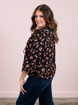 Last Kiss Floral Blouse | Black