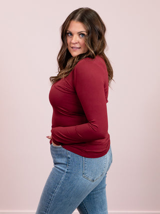 *4PM DEAL* Kimmy Long Sleeve V-Neck Tee | Cabernet