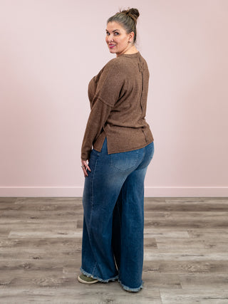 *NEW* Kiarra Ribbed Pocket Sweater | Brown