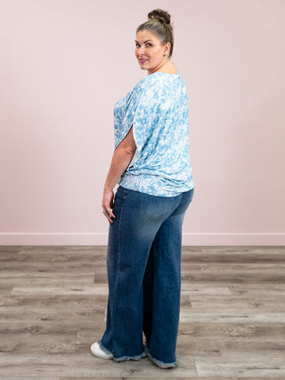 *1PM DEAL* Darcy Dolman Top | Blue & Ivory Abstract