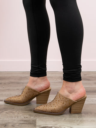*6PM DEAL* Buffy Rhinestone Mule | Champagne