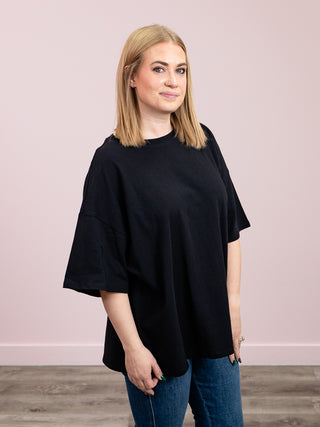 *NEW* Lucinda Oversized Tunic Tee | Black