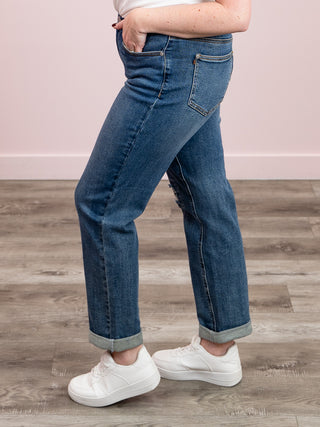 Judy Blue | Mid Rise Embroidered Boyfriend Jean | Darryl