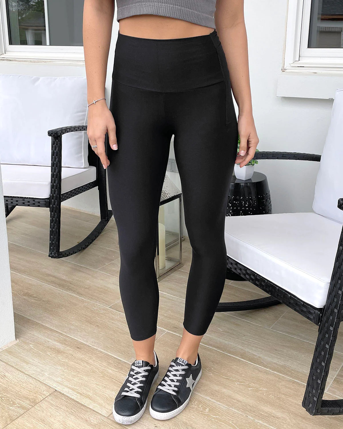 Grace & Lace | Cropped Midweight Daily Pocket Leggings | Black