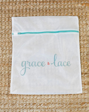 *NEW* Grace & Lace | Logo Garment Bag | White